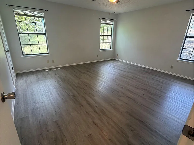 11101 Oak Branch Dr — Photo 7