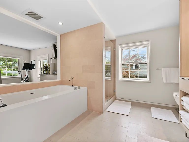 17 Farrar St — Photo 16