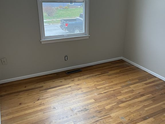 5th image of 7618 Chandler Hills Dr