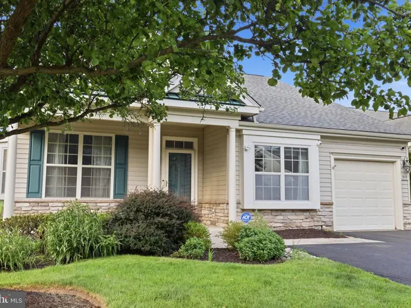 810 Nathaniel Trl, Warminster, PA 18974