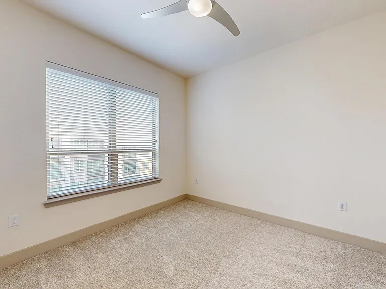 The Flats at Palisades — Photo 84