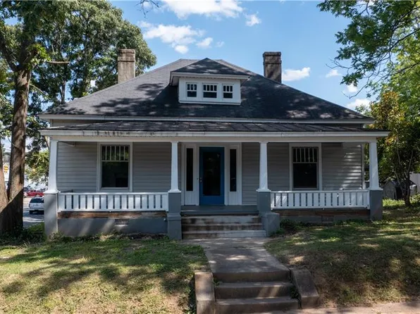 119 Stagg St, Burlington, NC 27217