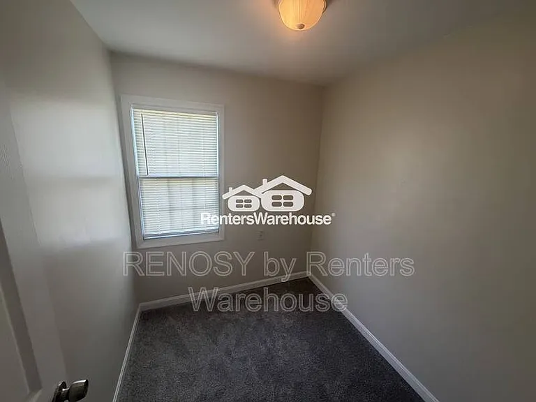 2067 Larkhall Rd — Photo 3