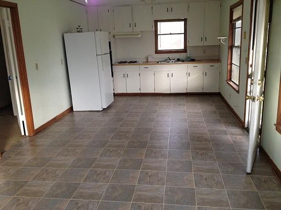 Looking from Living room to kitchen