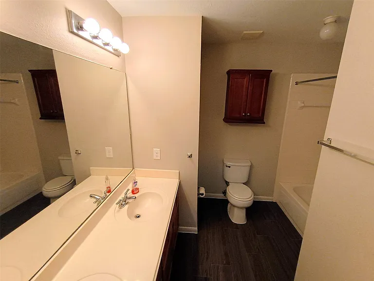 3821 Pin Oak Dr N — Photo 12