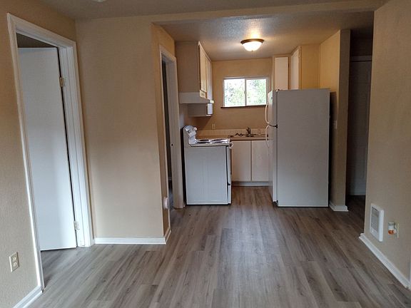 2nd image of 47371 Highway 58 #5