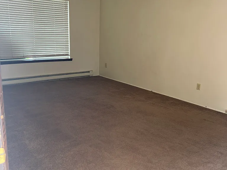 4720 Merlin St — Photo 2