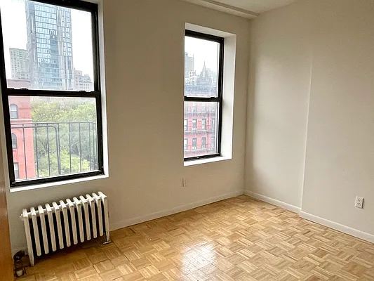 Rented by Compass | media 23