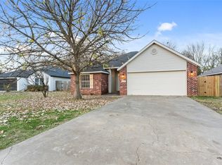 310 Bigi Ave, Springdale, AR 72764