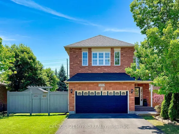2587 Carberry Way, Oakville, ON L6M 4R8