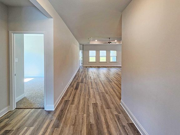 3rd image of 17039 River Hills Dr