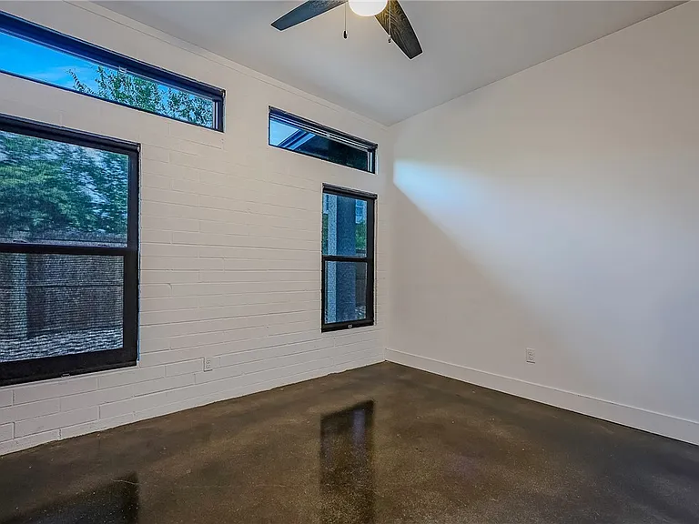 626 Glazebrook St #B — Photo 15