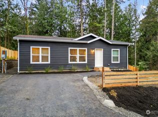 21871 Wavecrest Ave NE, Poulsbo, WA