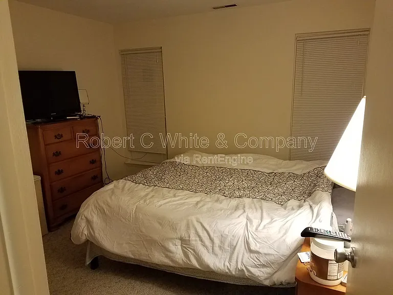 35 Glenview Dr — Photo 8