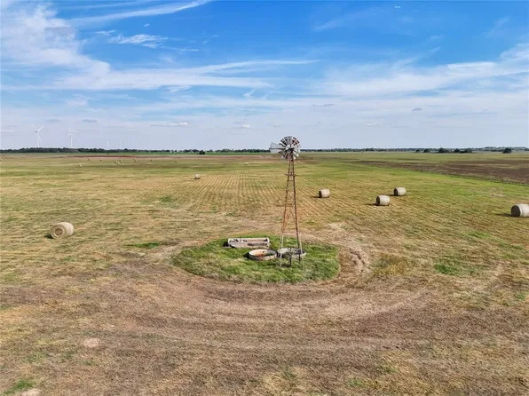 N Rockwell Ave, Crescent, OK 73028
