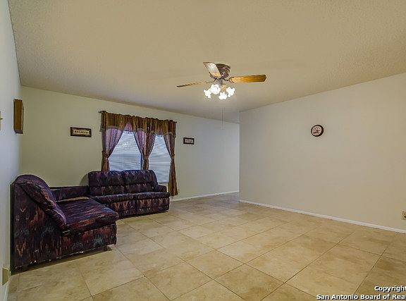 3rd image of 7619 Aspen Park Dr