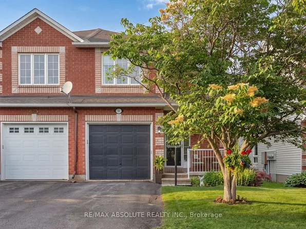 36 Chantilly Gate, Ottawa, ON K2S 2B1
