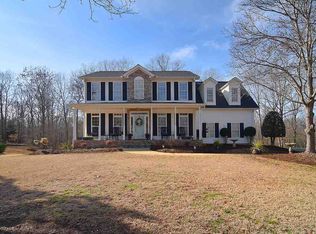 407 Winding Oak Dr, Woodruff, SC 29388