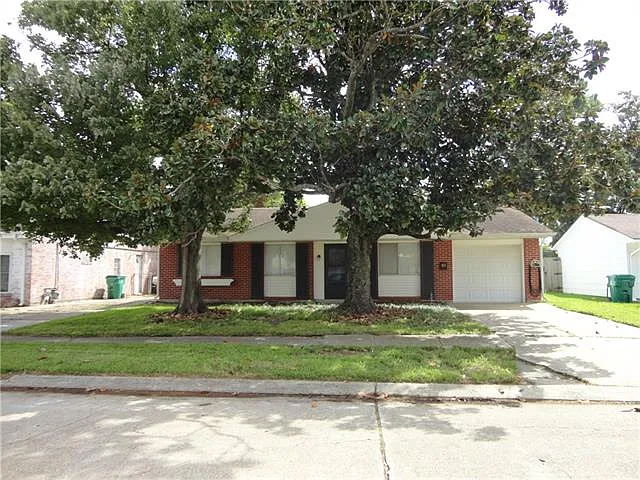 857 Mystic Ave