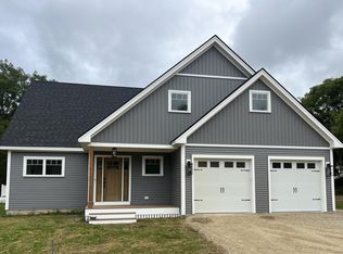 5 Lords Ln, South Berwick, ME 03908