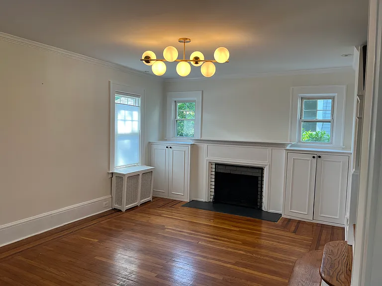 288 Seneca Pl — Photo 5