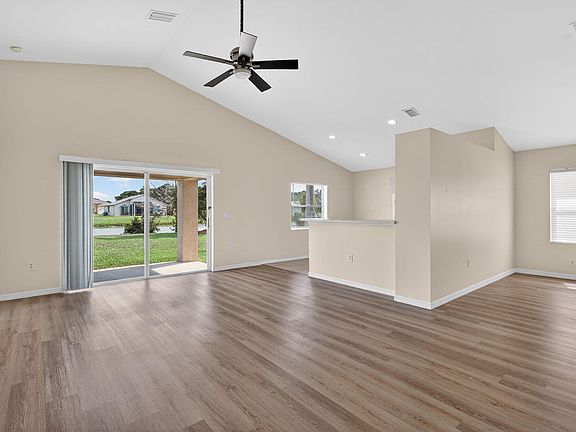 3rd image of 521 SW Indian Key Drive