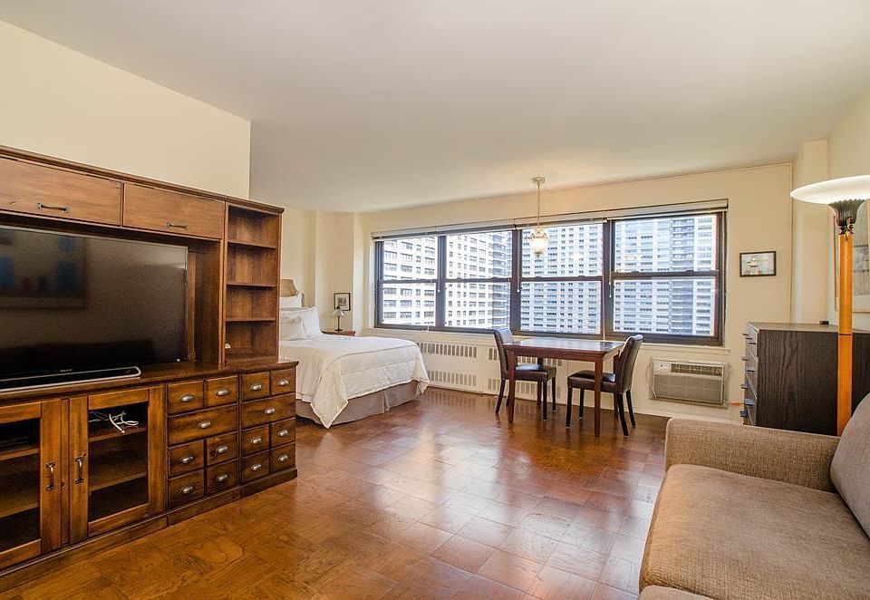 1st image of 165 W End Ave APT 16G