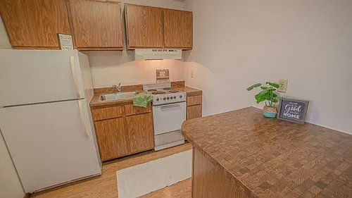 Cedars West Apartments Photo 1