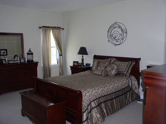 5th image of 6025 Bootsie Blvd