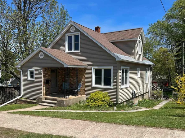 812 Spruce St, Marquette, MI 49855