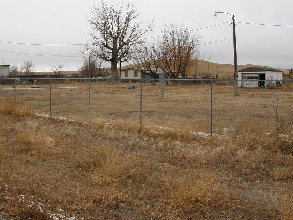 2nd image of 1111 1st Ave