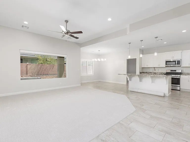 519 S Bracciano Dr — Photo 10