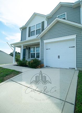 2nd image of 35 Michelle Ct