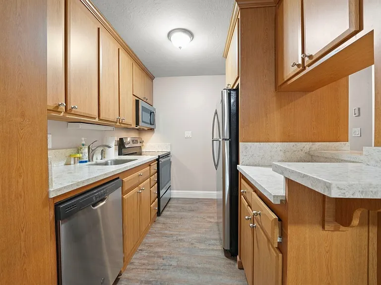 1036 Oak Grove Rd #21 — Photo 2