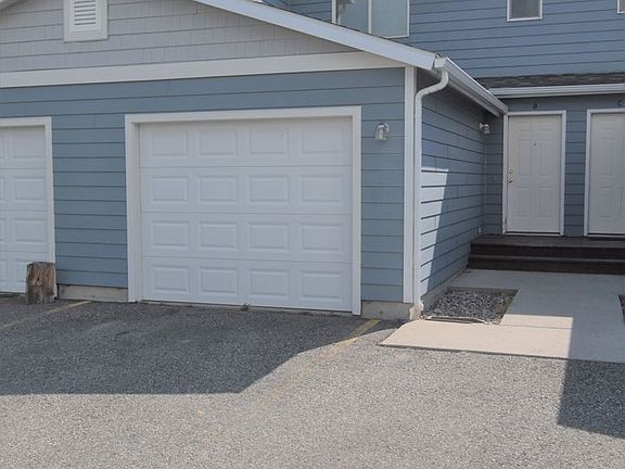 2nd image of 2440 Wheeler Dr APT B
