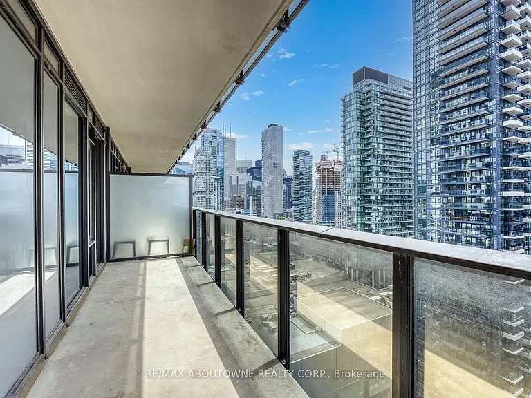 330 Richmond St W #2601 — Photo 14