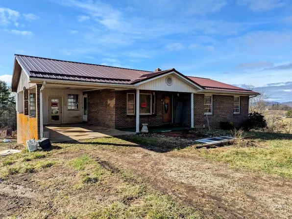 2597 Oak Grove Rd, Woodlawn, VA 24381