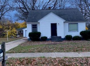 355 W Norton Ave, Norton Shores, MI
