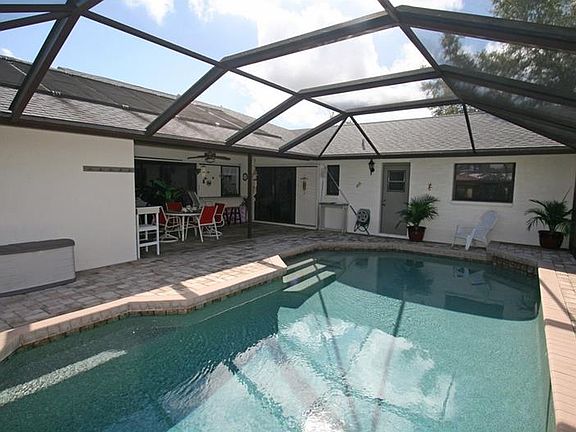 4th image of 1794 Valencia Dr