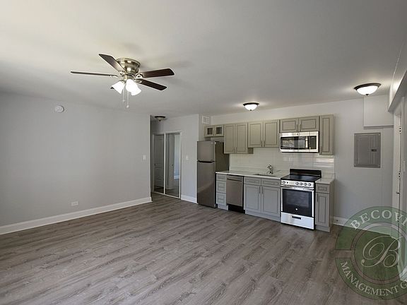 5th image of 7710 N Sheridan Rd APT 307