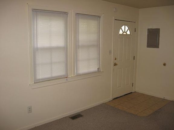 5th image of 719 Florence Ave