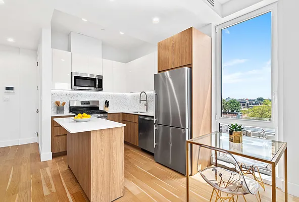 Rented by Compass | media 21