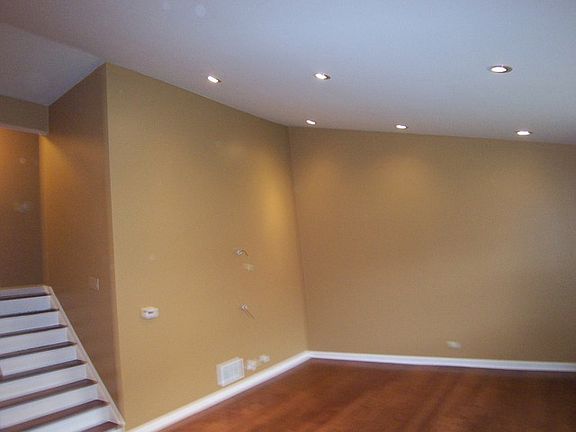 4th image of 9463 Park Ln
