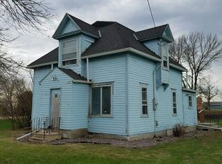 401 1st St E, Vernon Center, MN 56090