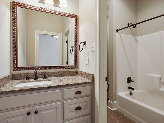 4th image of 17750 Villa Lake Ave