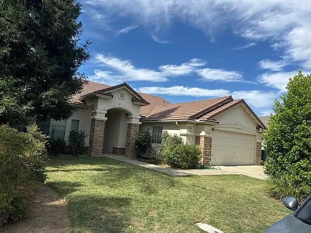 2718 E Darlington Ct — Photo 4