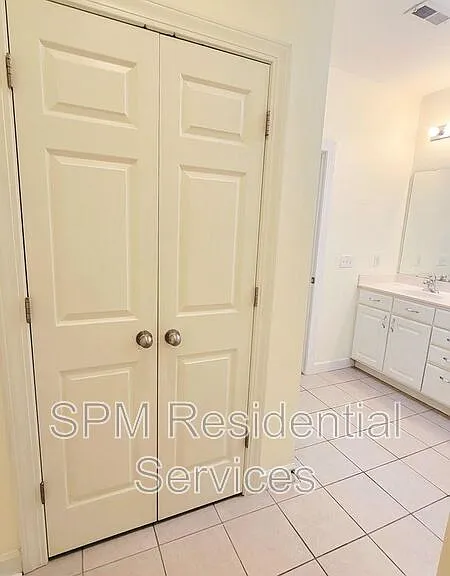 1505 Cadfel Ct #304 — Photo 16
