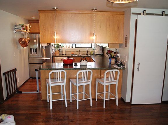 5th image of 872 Dow Dr