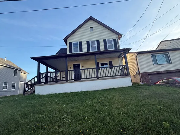 131 W Line St, Olyphant, PA 18447