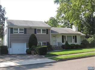 2 Gibson Pl #1X, Fair Lawn, NJ 07410